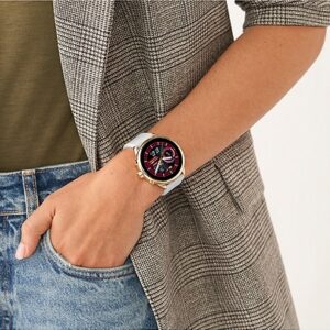 Fossil Gen 6 Wellness Edition Smartwatch White Silicone and Interchangeable Strap and Bumper Set