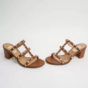 Valentino Garavani Rockstud Calfskin Leather Chunky Heels Selleria