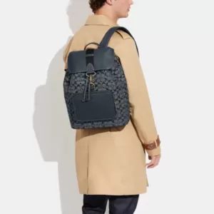tas gendong pria Coach Sullivan Backpack In Signature Chambray Denim