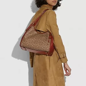 tas bahu wanita Coach Lori Shoulder Bag In Signature Canvas