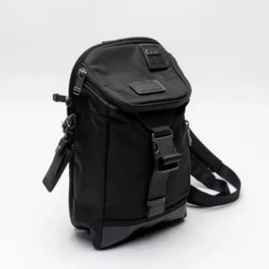 tas selempang pria Tumi Woodland Sling Bag Black