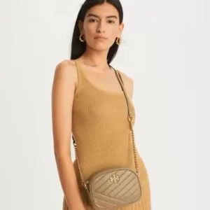 tas bahu wanita Tory Burch Small Kira Chevron Camera Bag Sandpiper