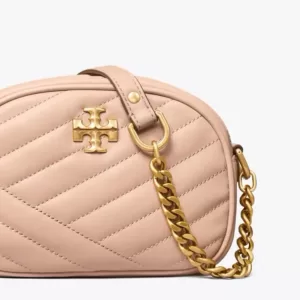 tas bahu wanita Tory Burch Small Kira Chevron Camera Bag Devon Sand
